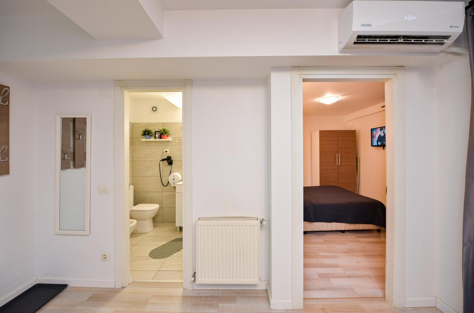 Ideal Accommodation Old Town Бухарест Екстер'єр фото